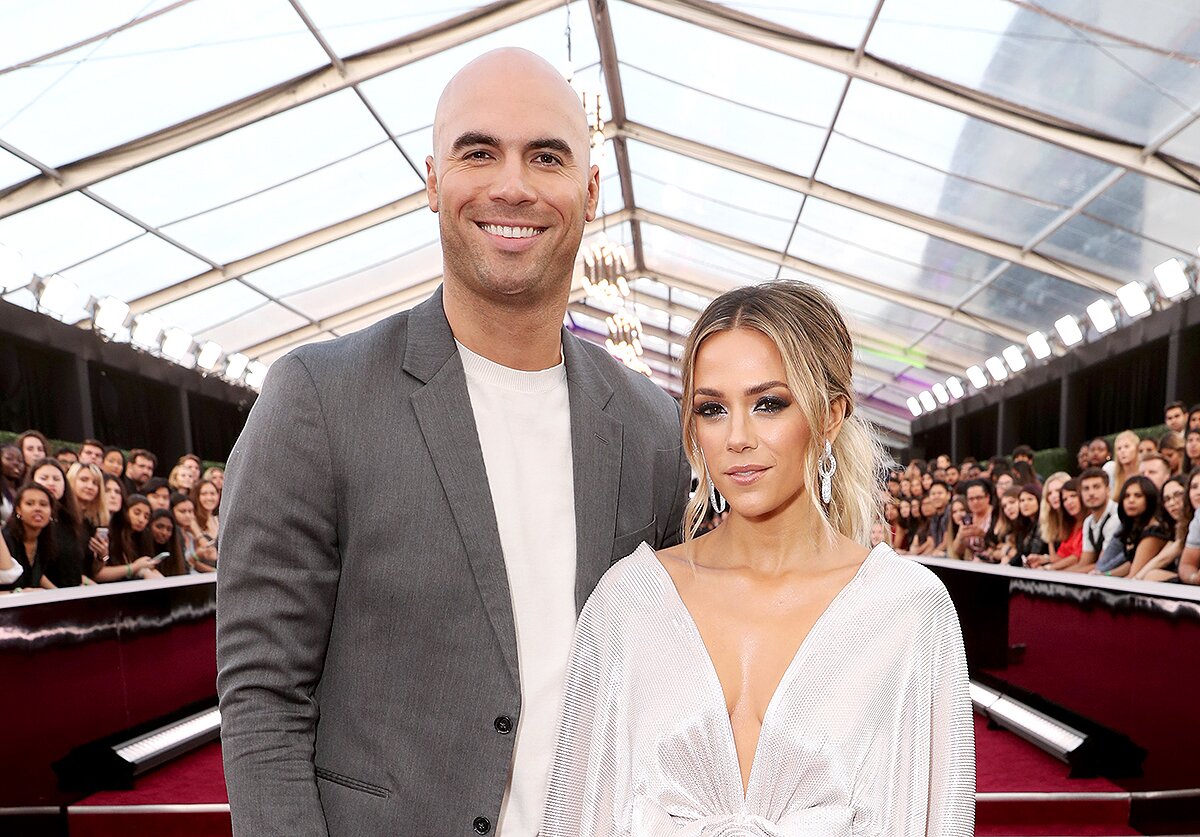 Everything you need to know about OTH star Jana Cramer and Mike Caussin split up.